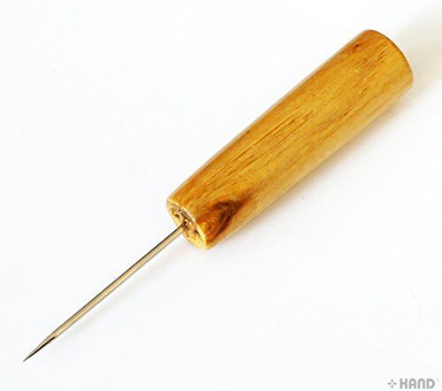 Side view of the 12.5cm wooden le clickers awl showing the pointed tip.