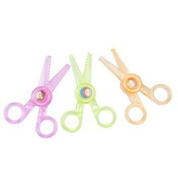 Straight line scissors from the kids-safe scissor set