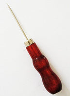Wooden le Clickers Awl with a 6cm blade, perfect for crafting.