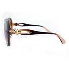 Measurements of sunglasses: 132 mm width at temples