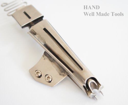 Binding foot attached to a sewing machine for use