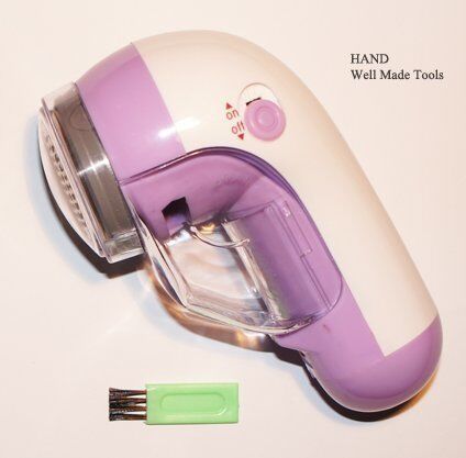 Close-up of the lint remover's energy storing feature