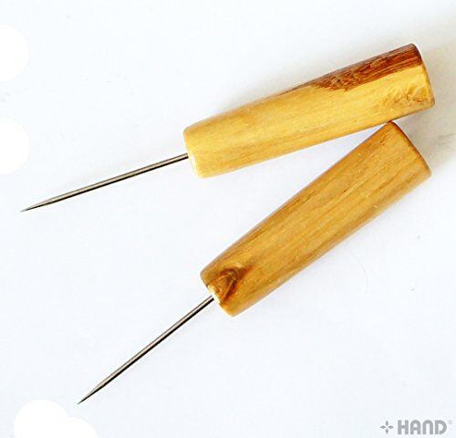 Close-up of the wooden handle of the le clickers awl.