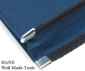 Nylon portfolio in navy blue with a zip closure
