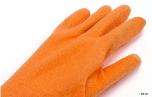 Size M rubber cleaning gloves displayed on a flat surface