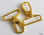 Pack of 2 B03 rotary swivel hooks for bag straps.