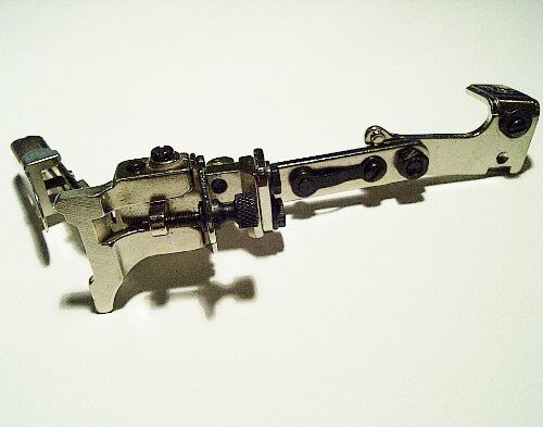Various angles of the industrial sewing machine foot supporter