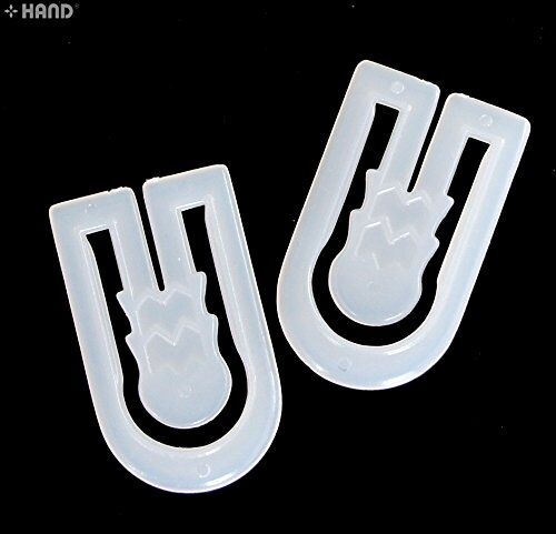 Large plastic U-shape garment clips in a pack of 500