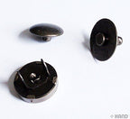 Magnetic clasp press with press studs for crafts