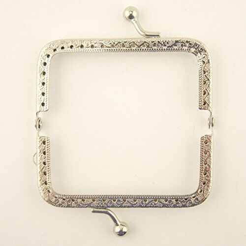 Kiss clasp lock detail on the coin purse frame