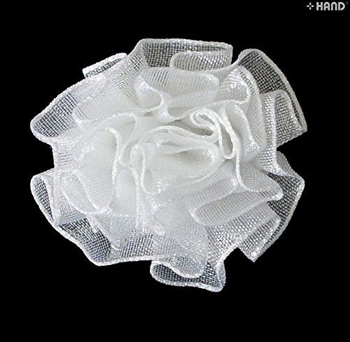 Display of both baby pink and white flower trims