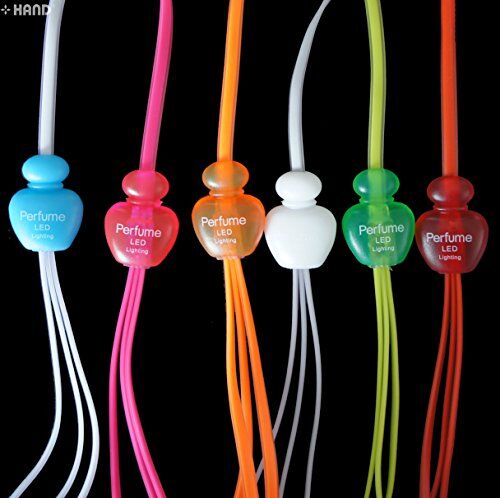 Close-up of the charging connectors on the 3-in-1 cable