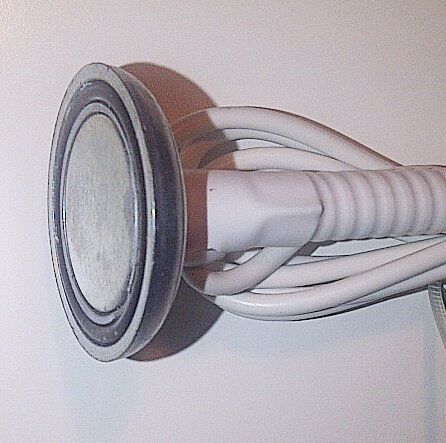 Magnetic mounting base of the sewing machine lamp