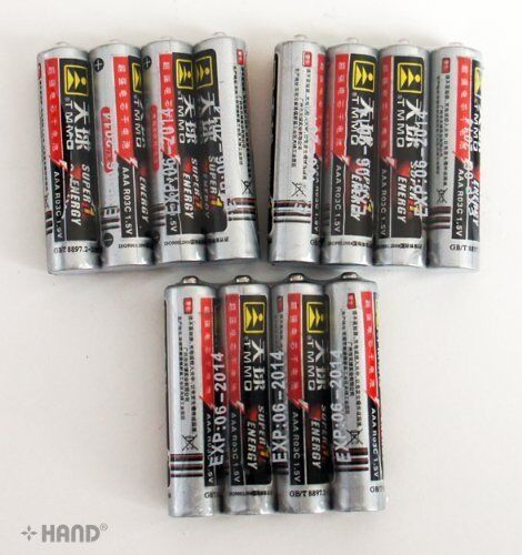Pack of 4 AAA batteries for electronic devices