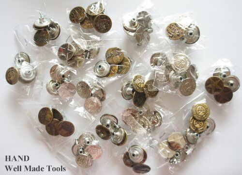 Close-up of a pack of 4 jeans buttons, ideal for sewing projects.