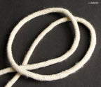 Close-up of the 5mm diameter cream rope cord