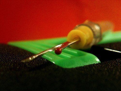 Three small unpickers for precise seam unpicking
