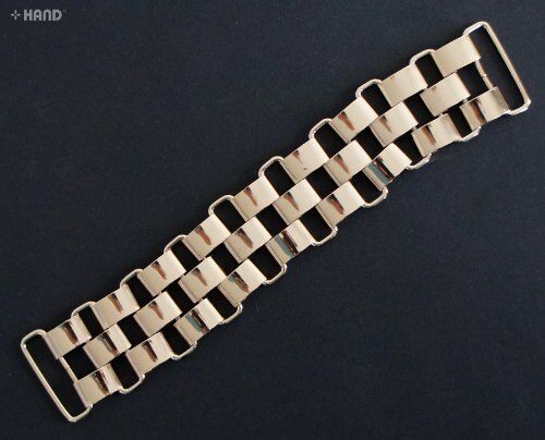 Spool of gold tone chain suitable for DIY accessories