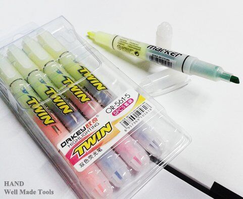 Packaging of the twin highlighters showcasing colour variety.