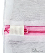 Zipper detail on the 30 x 40cm laundry wash bag