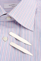 Pack of 25 pairs of white plastic collar stays, 64mm size.