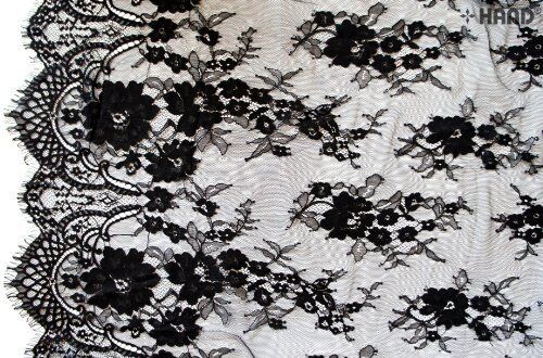 NO.387 Fine Pattern Wide Corded Lace, 300cmW x 152cmL per Piece (black)