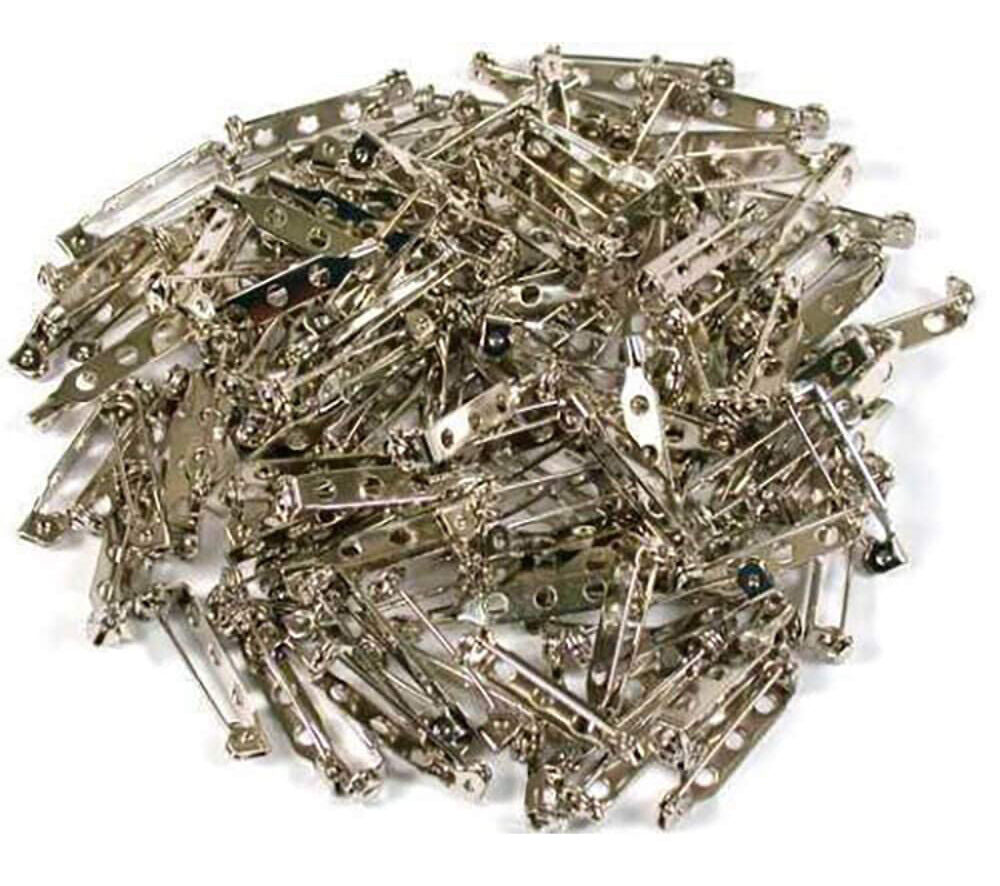 Close-up of 25mm safety lock brooch pins in a pack of 50