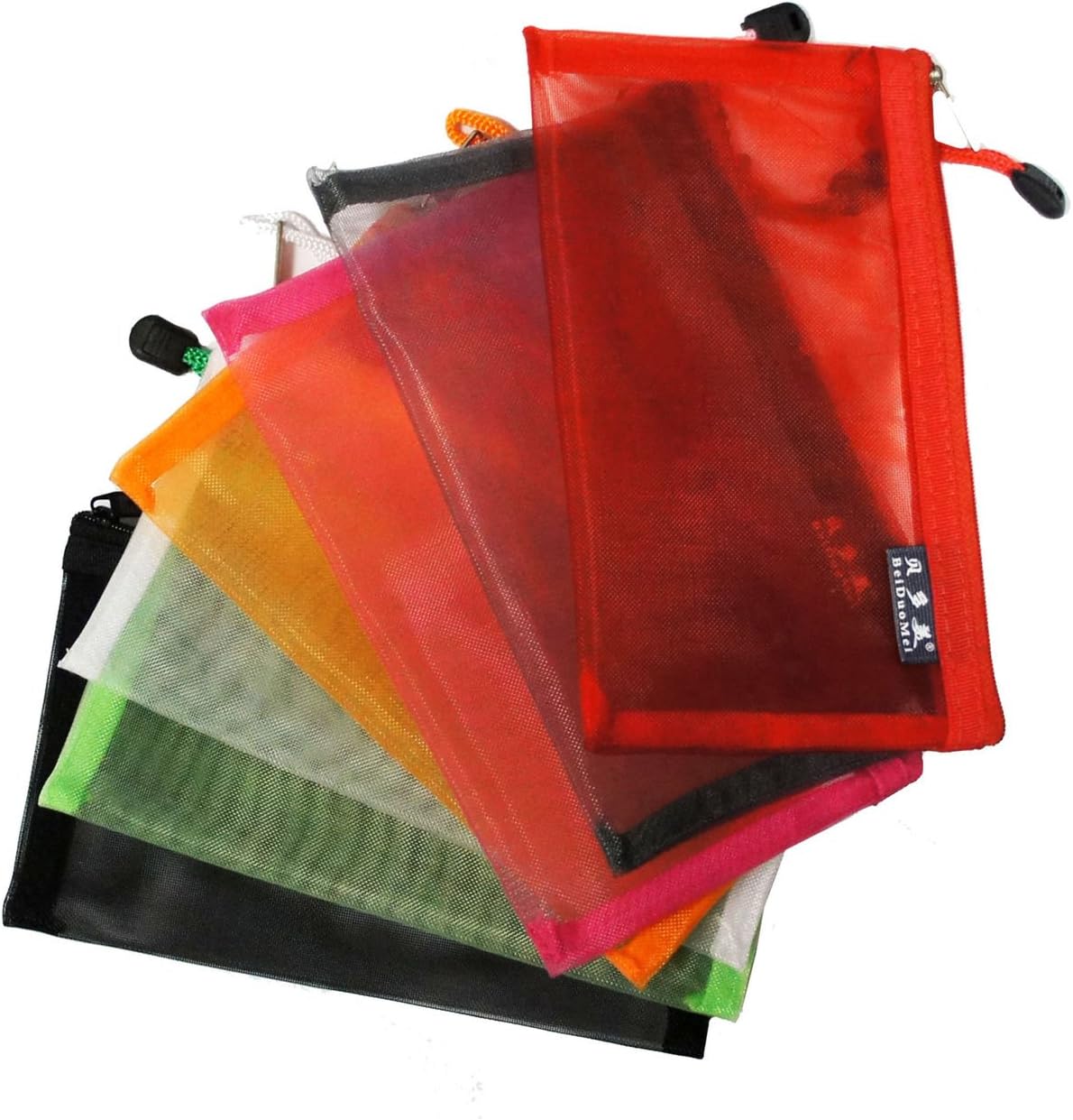 Close-up of the zip detail on the nylon folder bag
