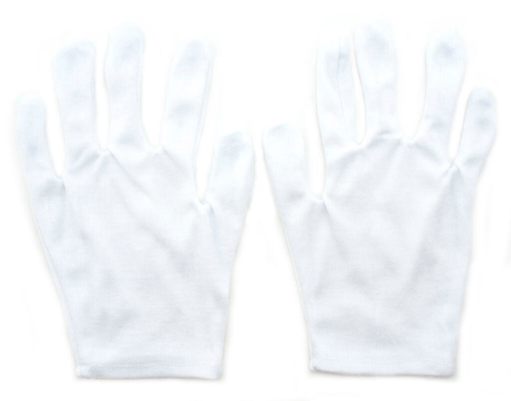 12 pairs of white terylene and cotton gloves for jewellery inspection.
