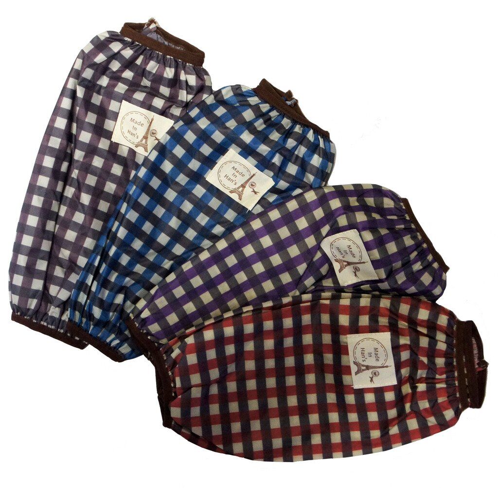 Close-up of the checked pattern on the waterproof sleeve protectors