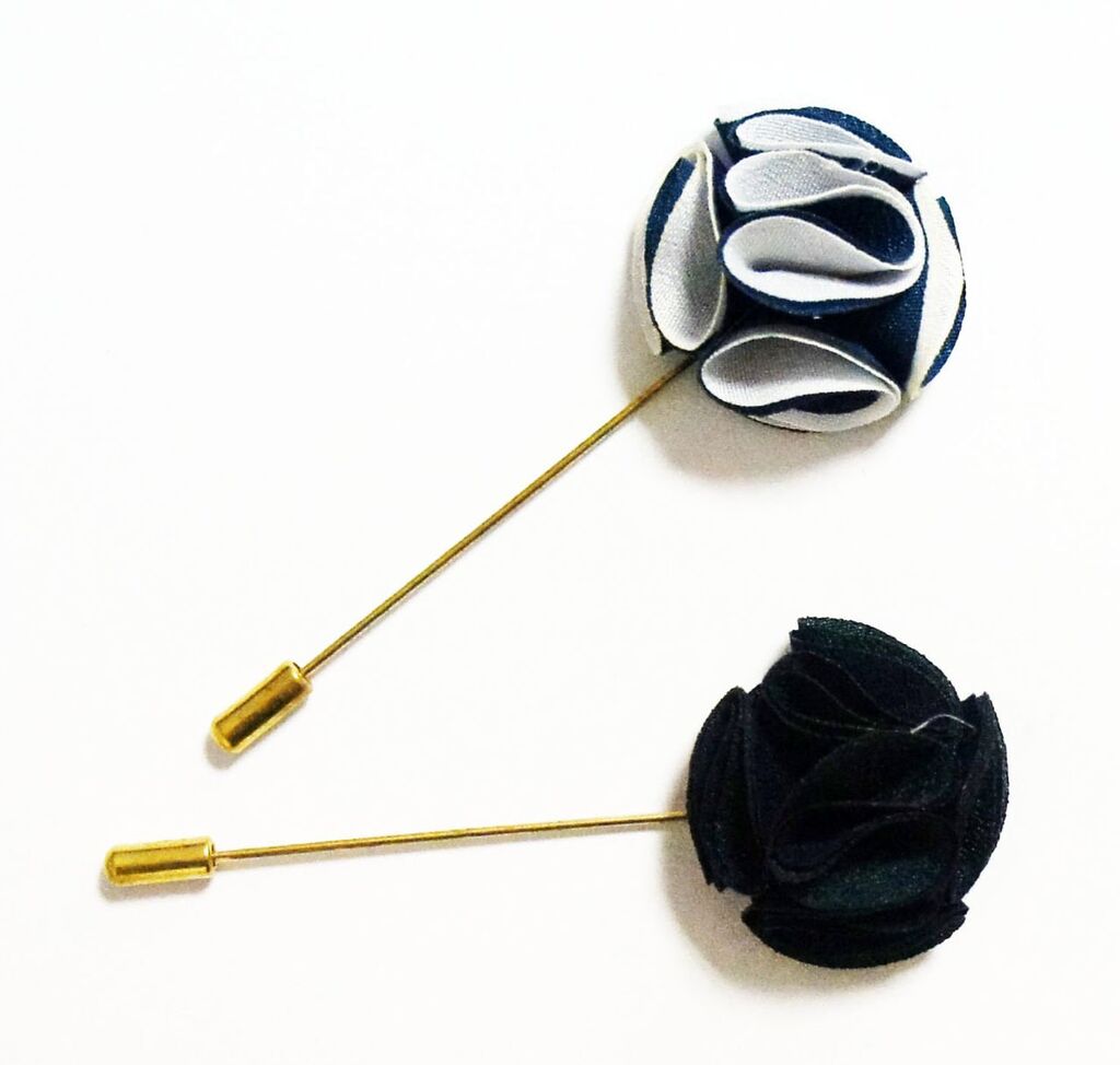 GBFP08 Unisex Dark Green/Navy and White/Blue Flower Lapel Pin, Scarf, Hat, Collar, Coat Stick Brooch Pin - Pack of 4