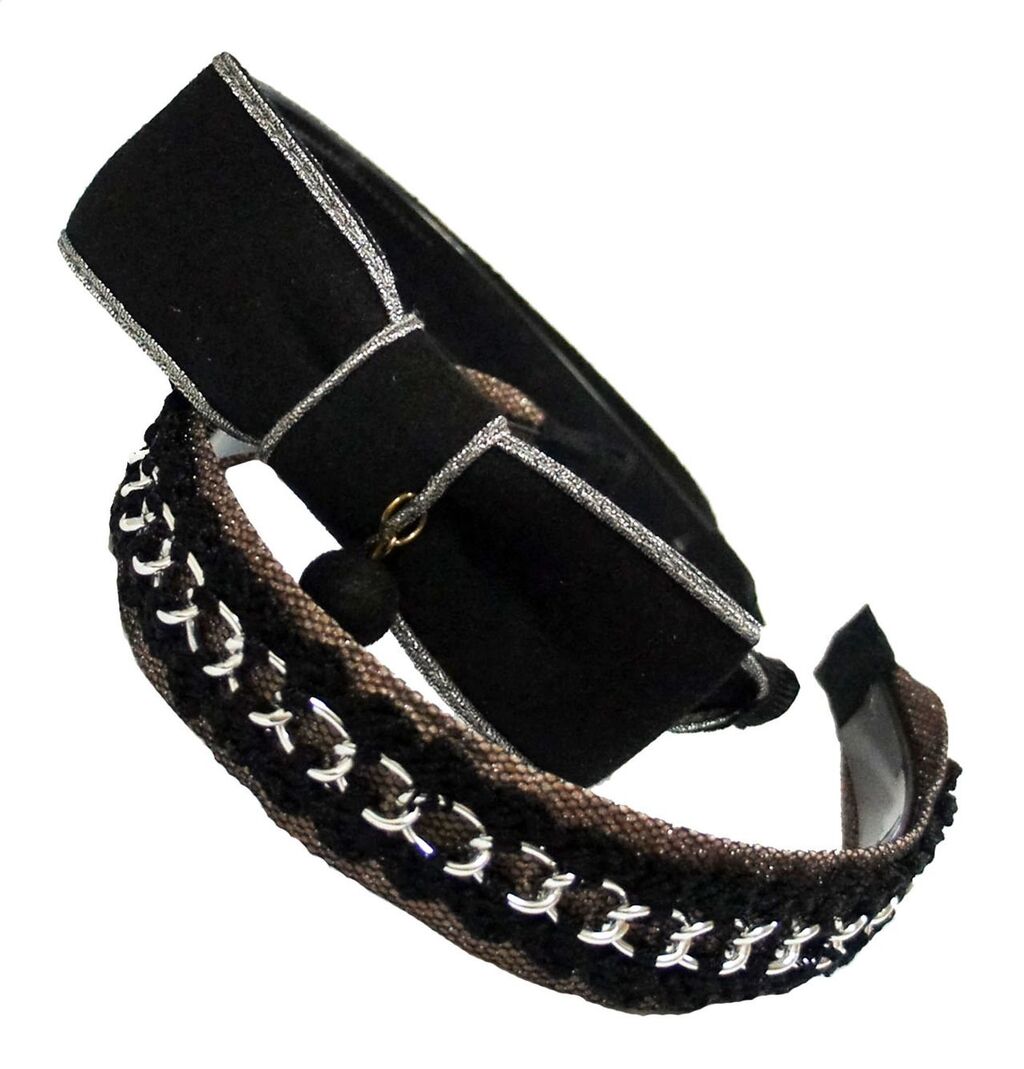 Two assorted design wire headbands in elegant colours.