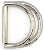 D-ring buckle fitting a strap for a handbag
