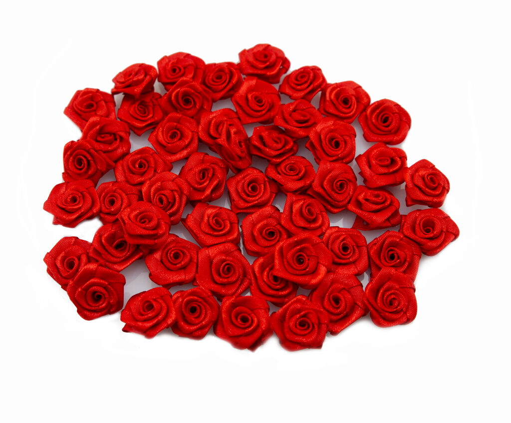Close-up of red roses fabric flower sew on trim, 20 mm size.