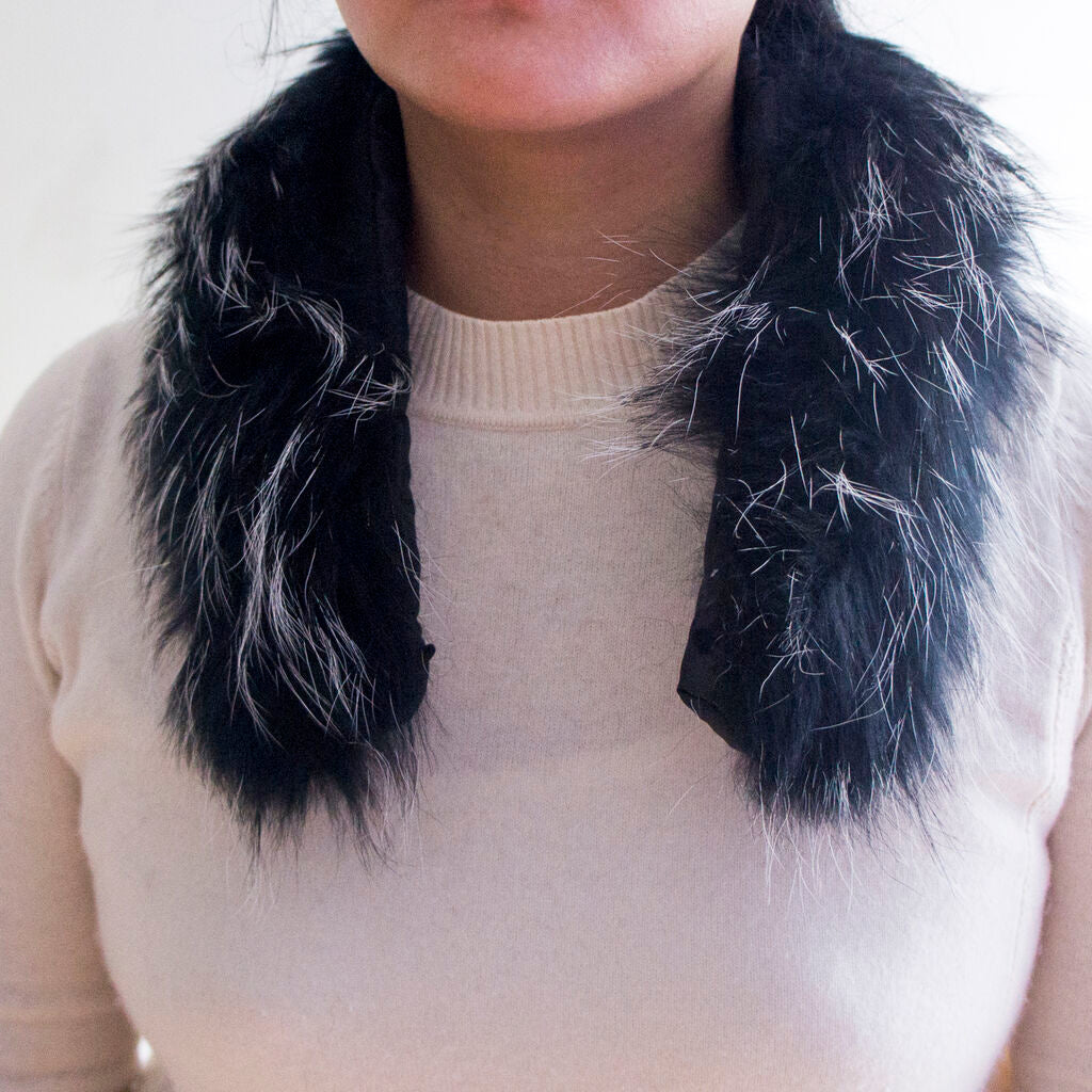Close-up of the padded lining of the fake fur collar
