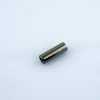 Close-up of a metal cord end, size 20 x 5 mm, suitable for various applications.