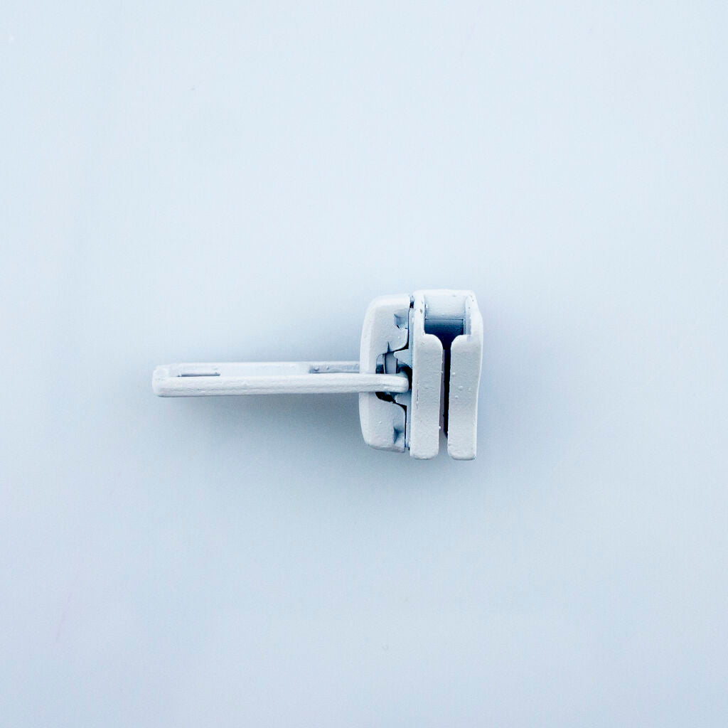 Pack of 5 No.8 large zip pulls displayed on a neutral background.
