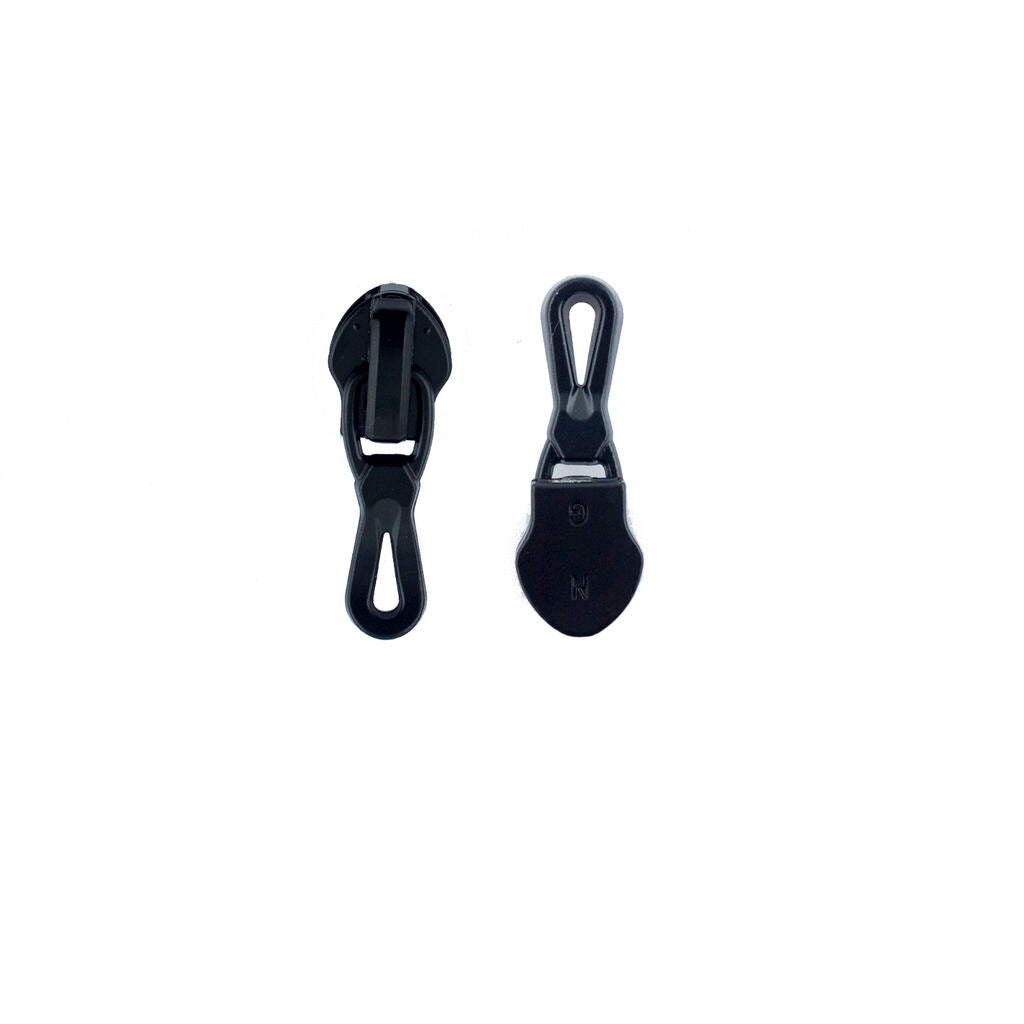 Close-up of a black metal zip pull measuring 30 x 10 mm.
