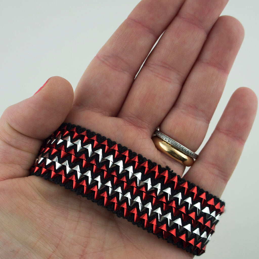 24 mm wide elasticated trim displayed on a sewing table
