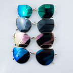 Side view of aviator sunglasses highlighting the arm length and frame design.