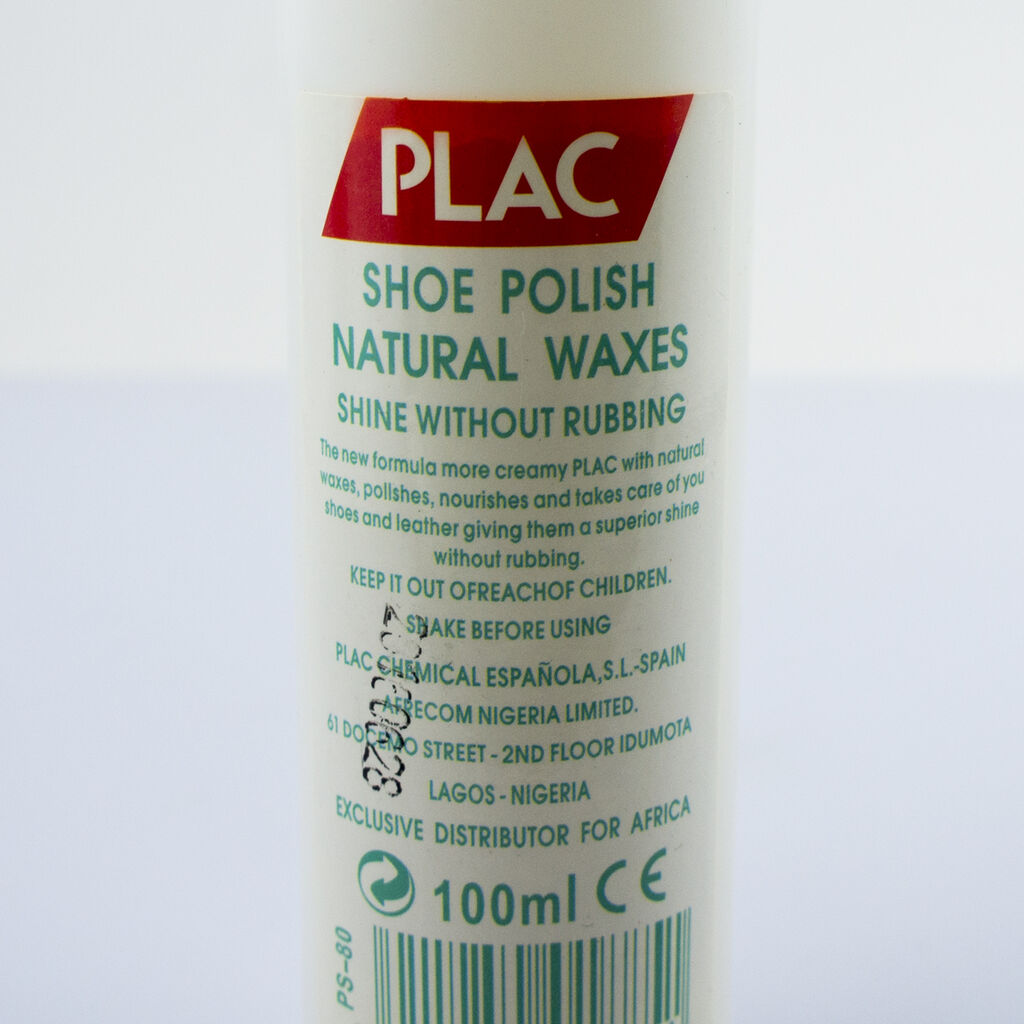 Pack of two natural cream shoe polishes for superior shine.