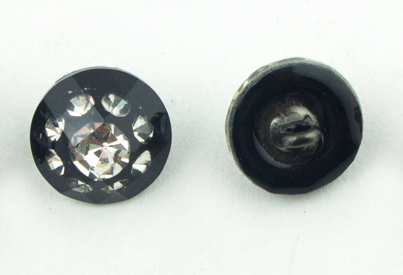 Close-up of a 12mm black and white fashion crystal button.