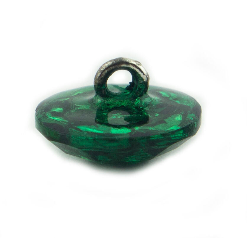 Display of all 3 green crystal buttons in the pack