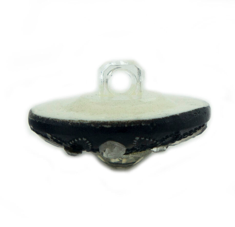 22 mm diameter black button displayed on fabric
