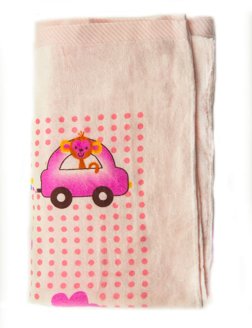 Large cotton towel measuring 140 x 72 cm