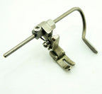 Industrial sewing machine guide foot with right guide