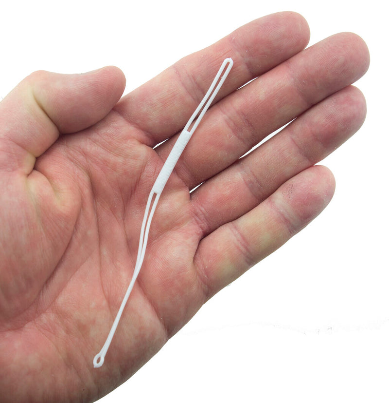 Pack of 1000 double loops white stretchy hangtag strings.