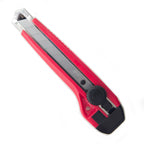Retractable segment blade knife with safety features