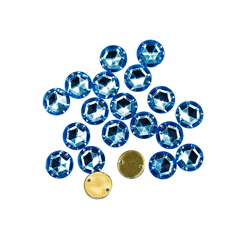Close-up of a 12mm sky blue acrylic rhinestone with two holes.