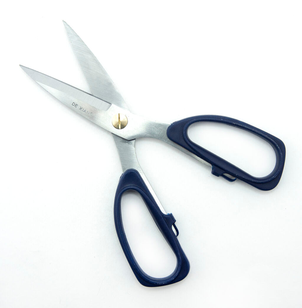 Close-up of the K25 heavy duty scissors showcasing the stainless steel blades.